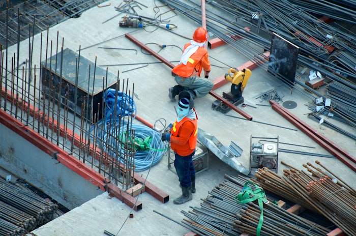 Burj Alnajah construction team on site